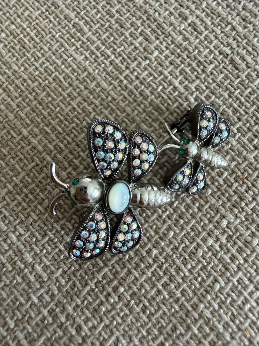 Vintage-Inspired Silver Dragonfly Brooch with Iridescent Crystals